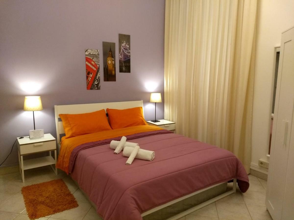 Amoraroma, Economy With Shared Bathrooms Guest house