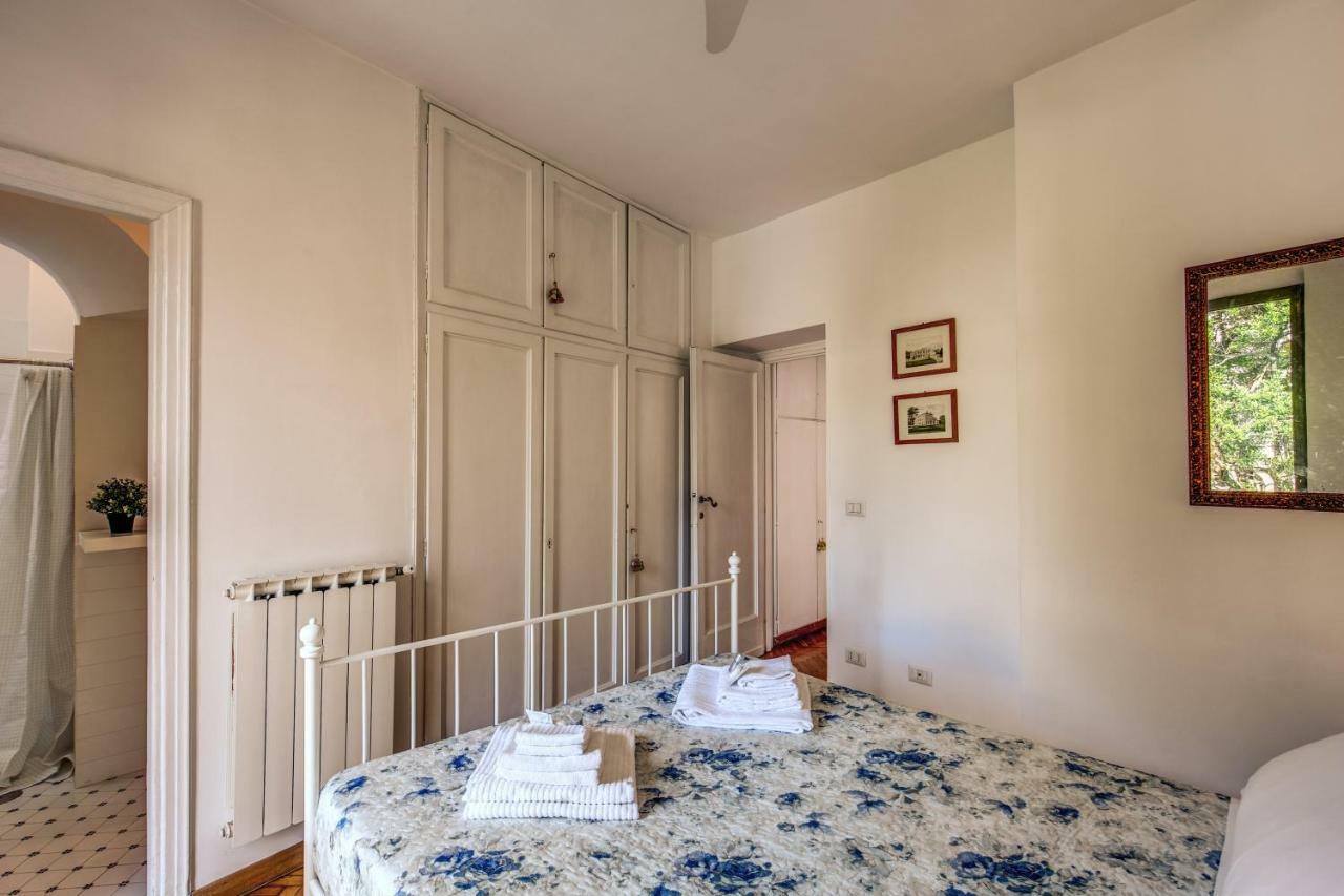 Campo Di Fiori 2 Bedroom Via Giulia Apartment