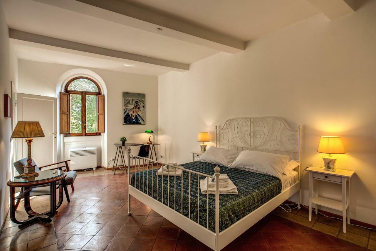 Apartment Campo Di Fiori 2 Bedroom Via Giulia Rome