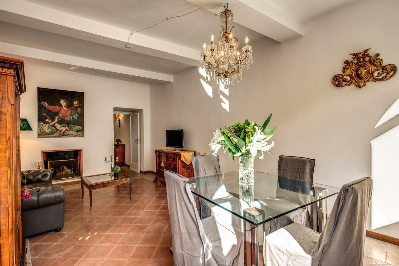 Apartment Campo Di Fiori 2 Bedroom Via Giulia