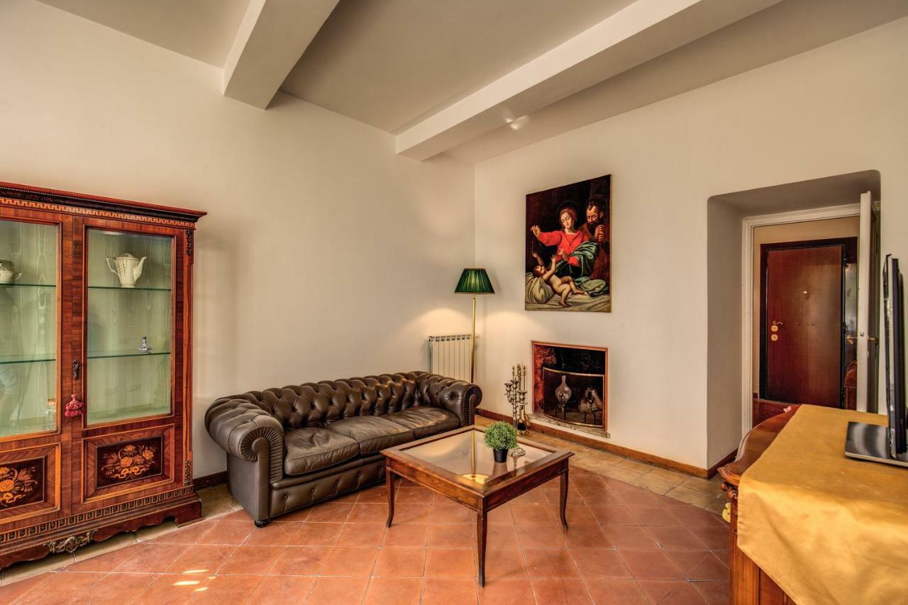 Campo Di Fiori 2 Bedroom Via Giulia *