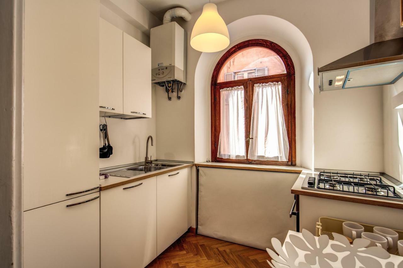 Apartment Campo Di Fiori 2 Bedroom Via Giulia