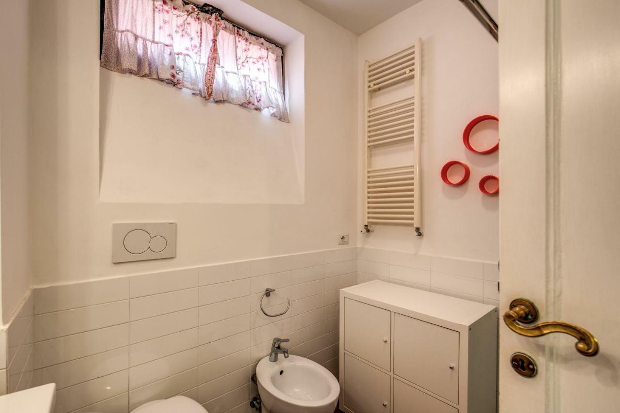 Campo Di Fiori 2 Bedroom Via Giulia Apartment