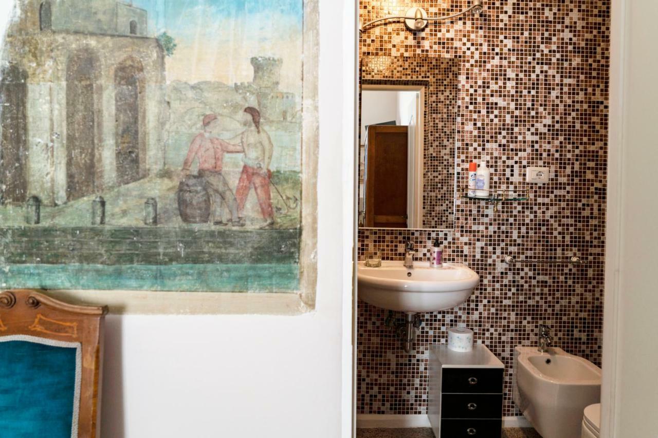 Dante's Hell Bed & Breakfast Rome