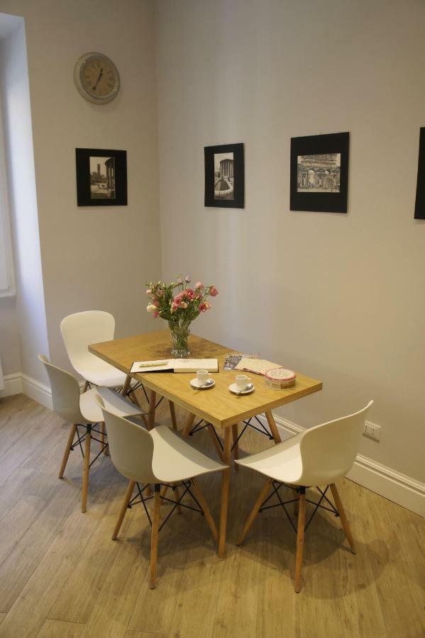 Bed & Breakfast Roman Suite Guest House Rome