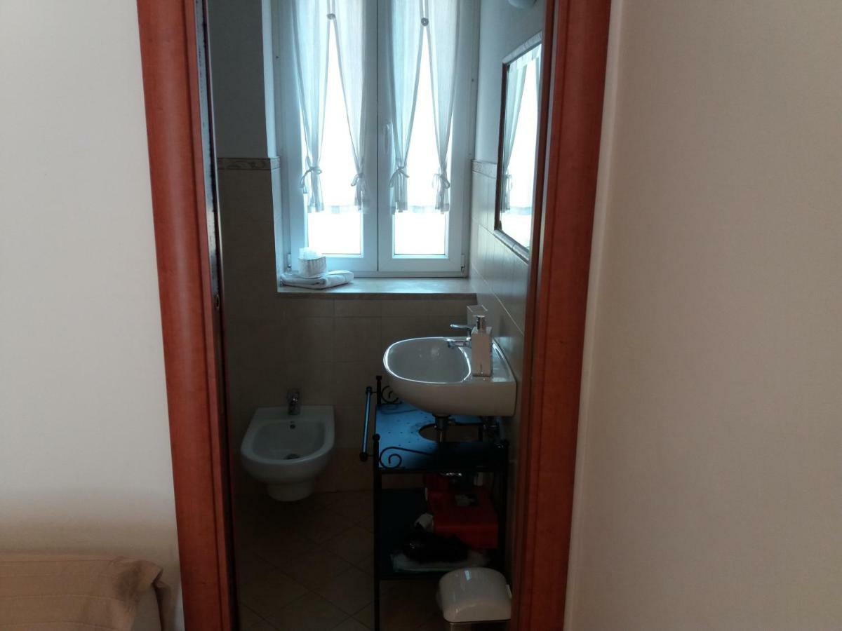 B&B Glicini Bed & Breakfast 2*