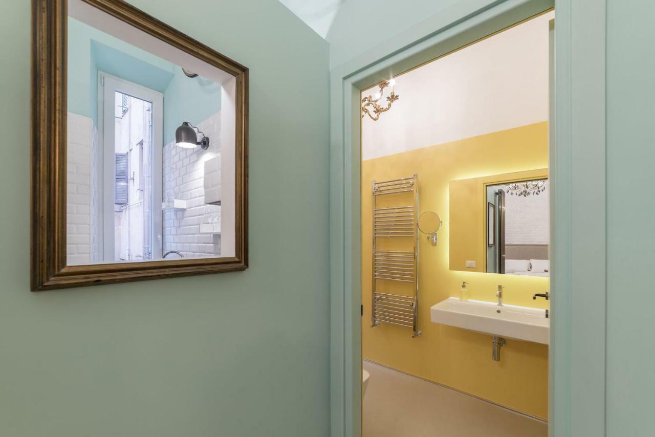Romantic Vintage Colosseum Apartment Rome