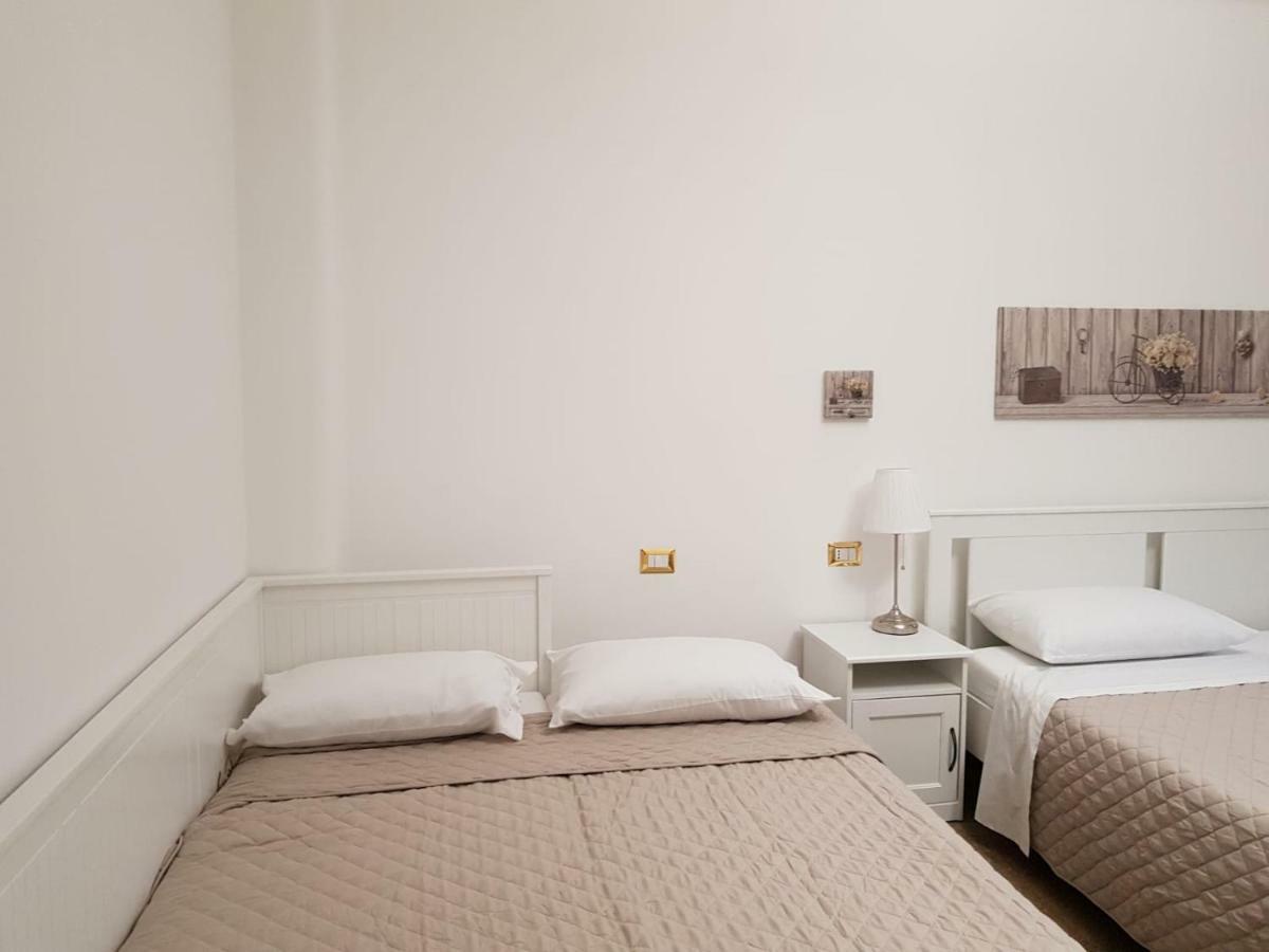 Interno Dieci Apartment *