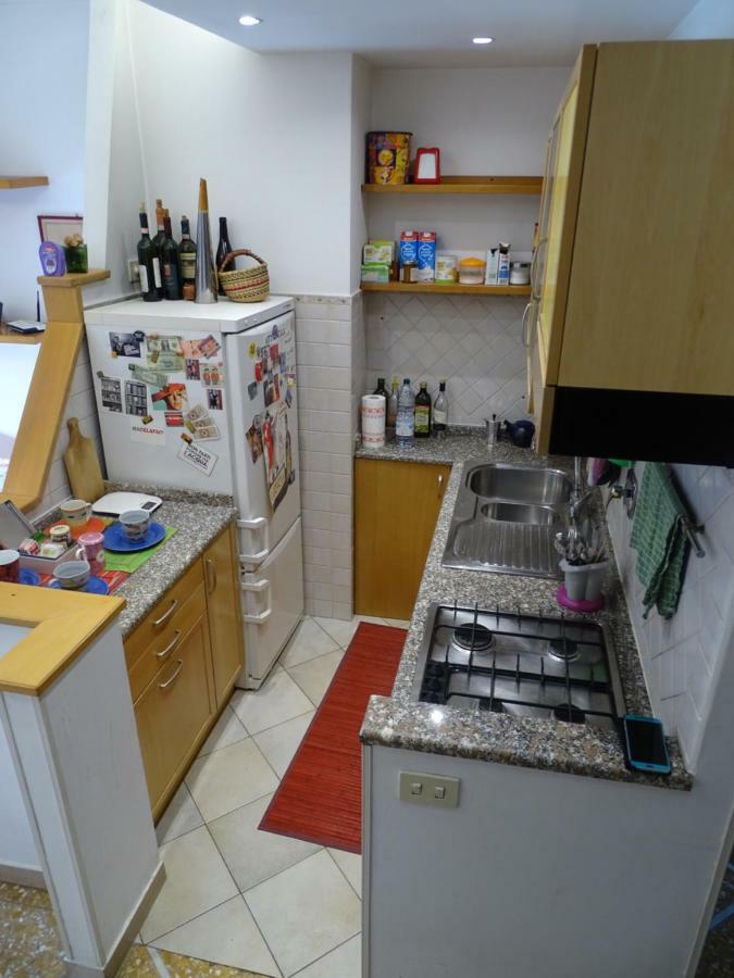 Apartment Casa Valeria Metro B1 Rome