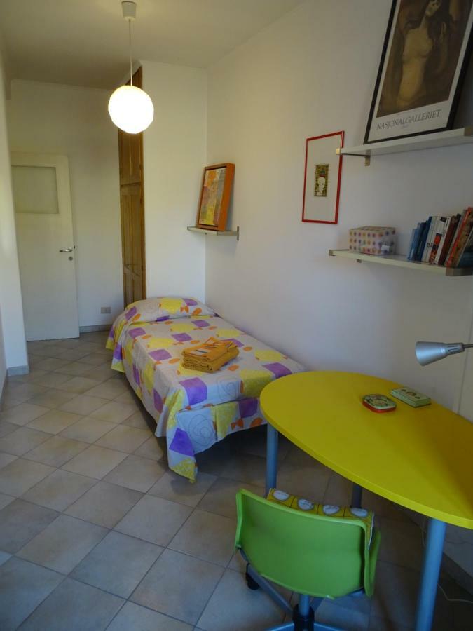 Casa Valeria Metro B1 Apartment *