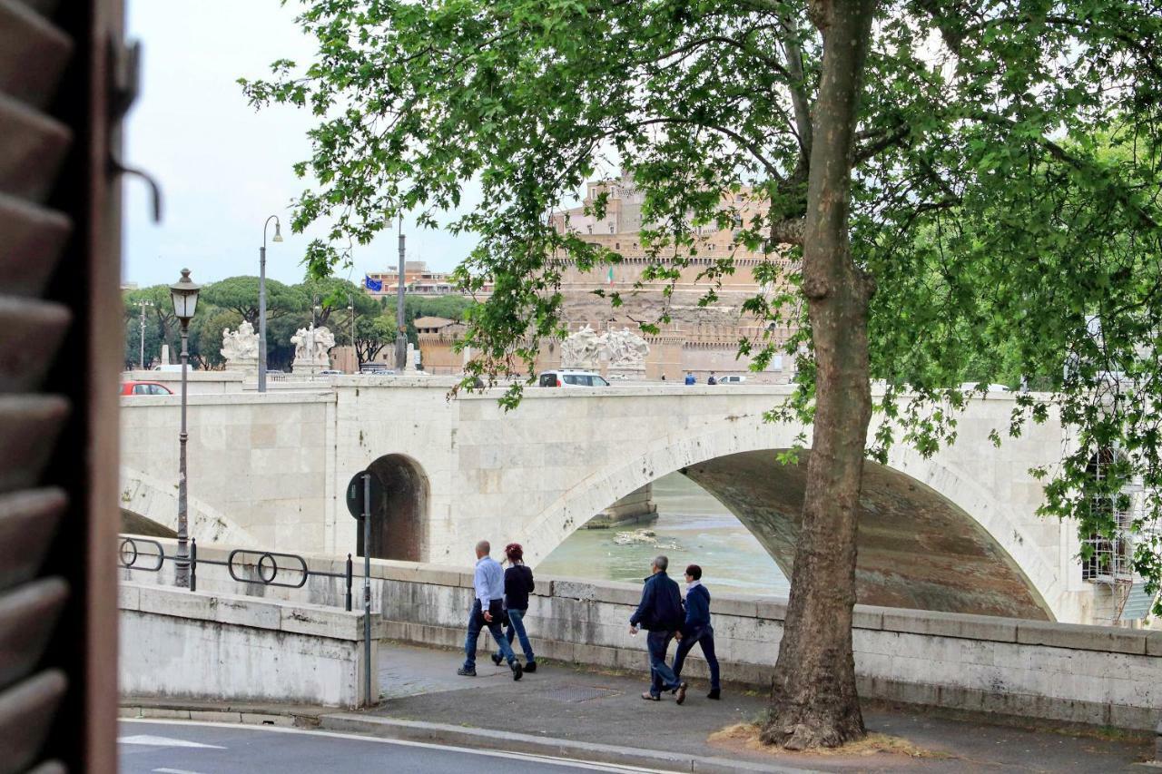 The Blu And Rome