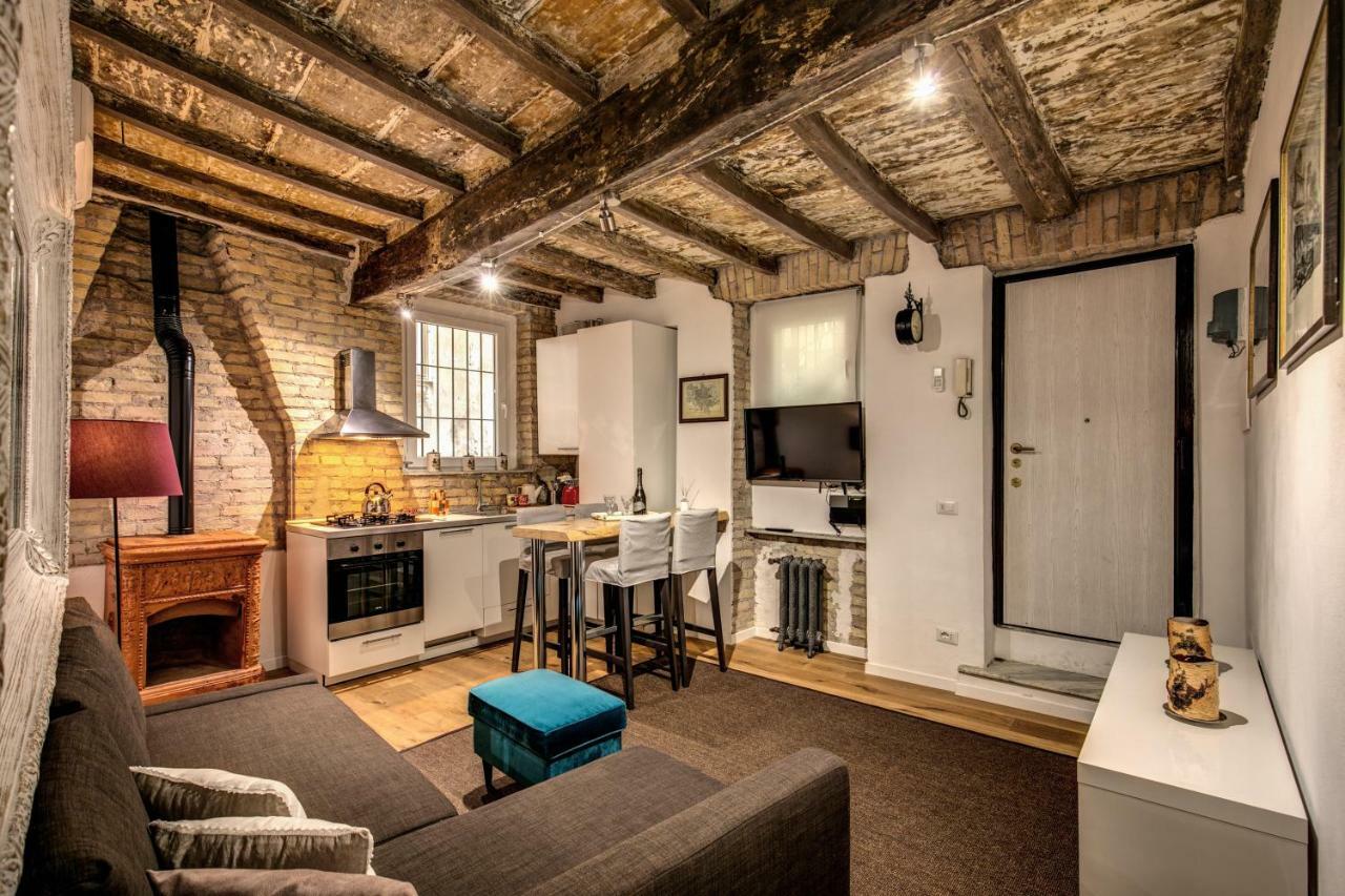 Apartment Farnese House In