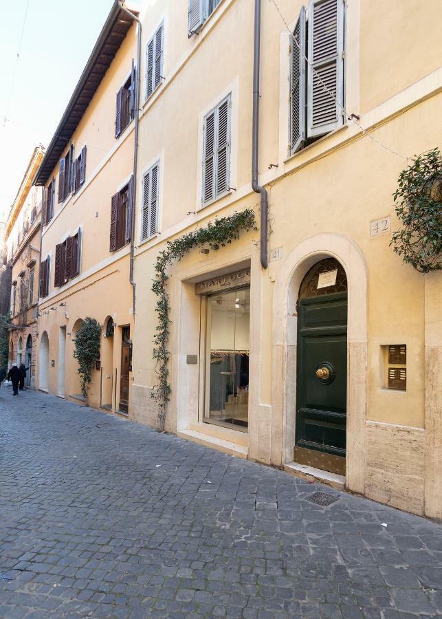 Luxury Piazza Di Spagna Escape With Terrace And Private Apartment
