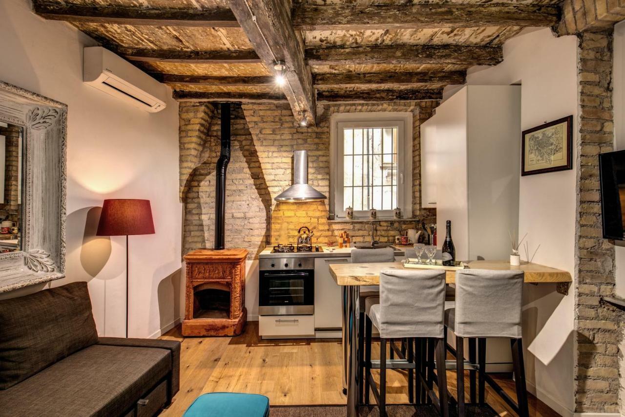 Apartment Farnese House In Rome