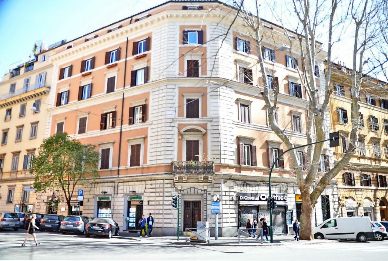 Domitilla - Luxury In The Heart Of Appartamento *
