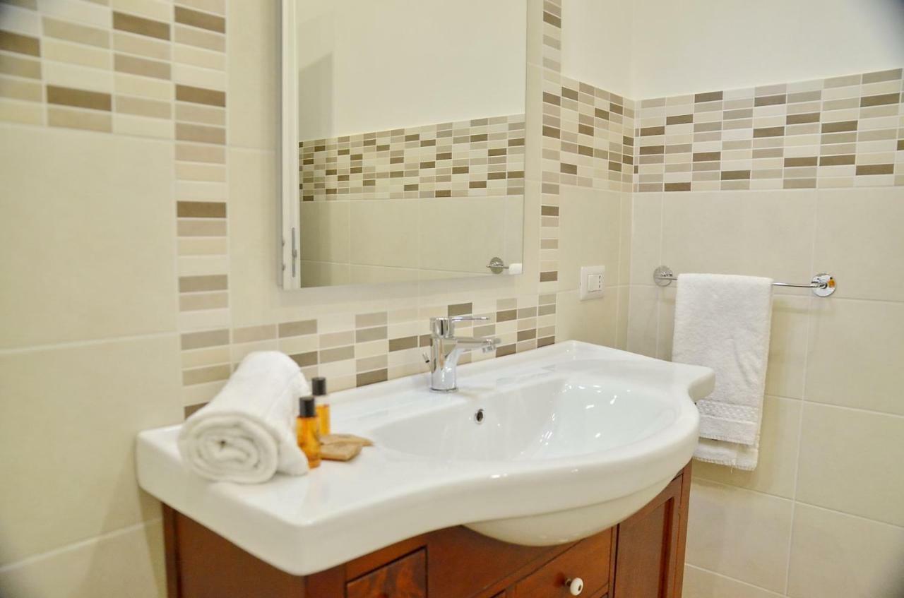 Domitilla - Luxury In The Heart Of Apartment Rome