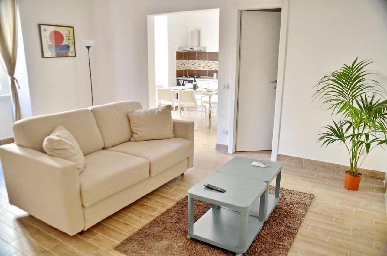 Domitilla - Luxury In The Heart Of Appartamento