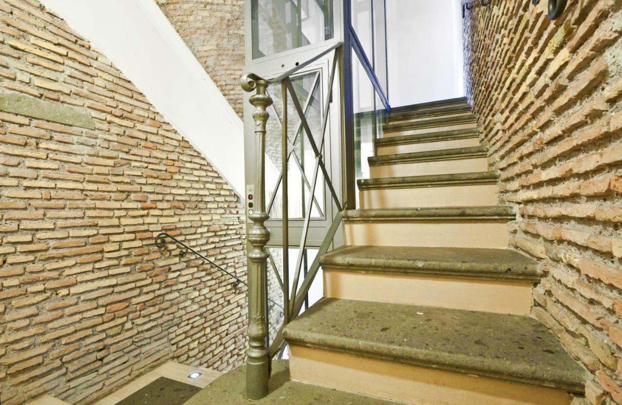 Arenula Luxury Apartment *
