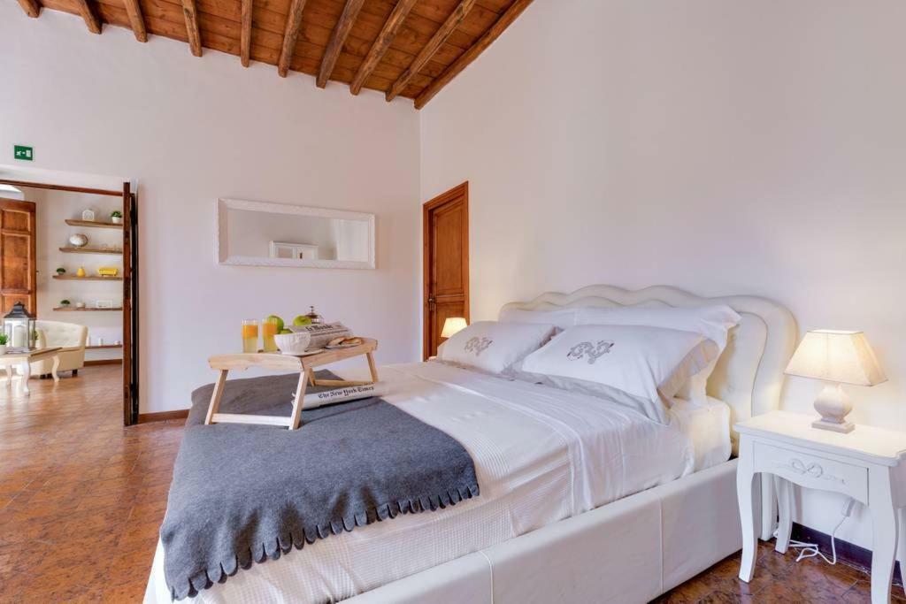 Apartment Arenula Luxury
