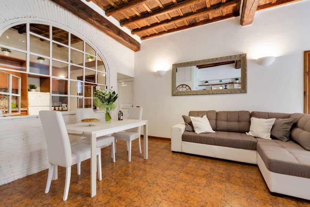 Arenula Luxury Apartment