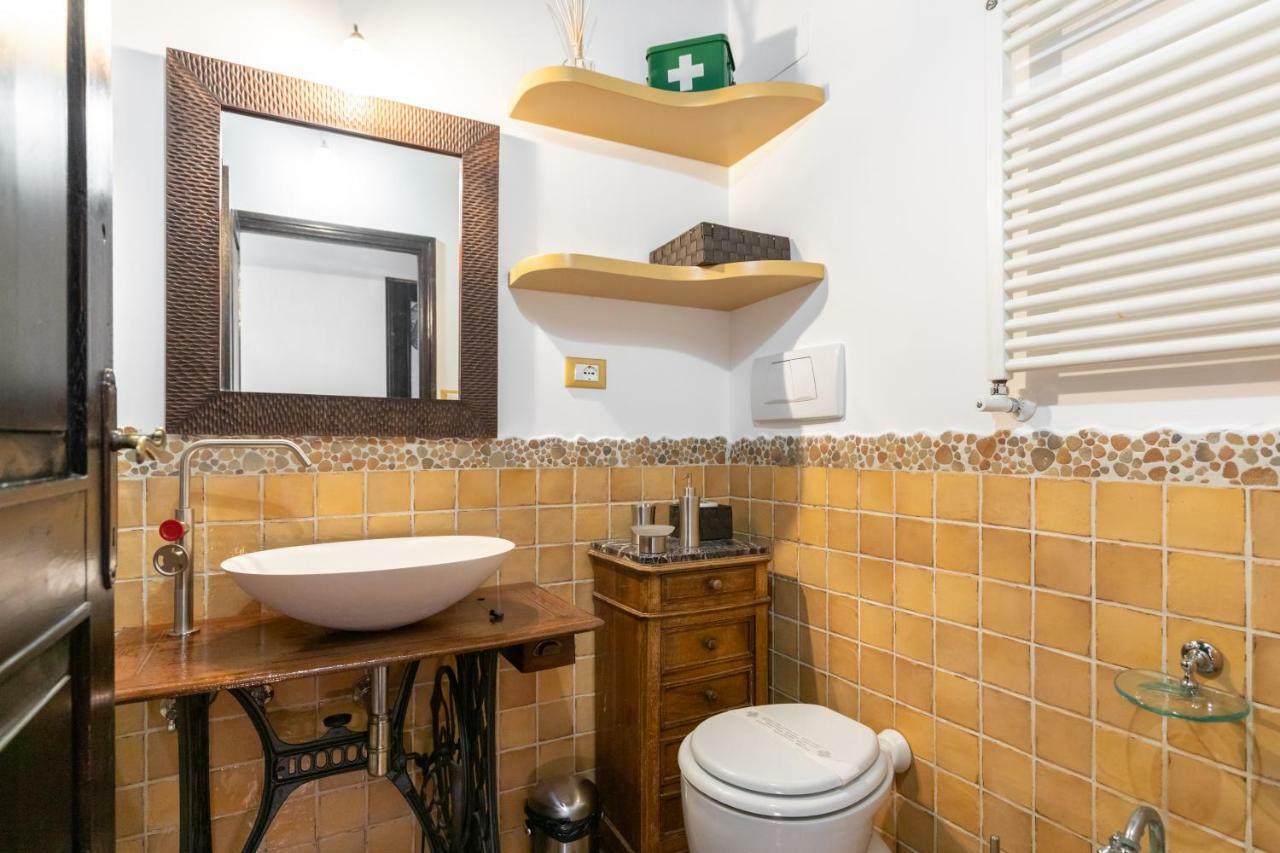 Charming Roman Holidays In Trastevere Appartamento