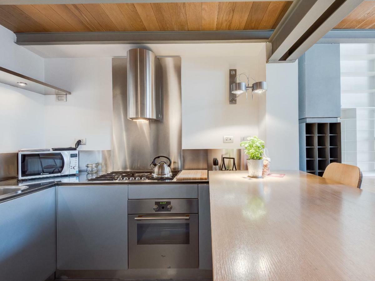 Loft In Trastevere Apartment Rome