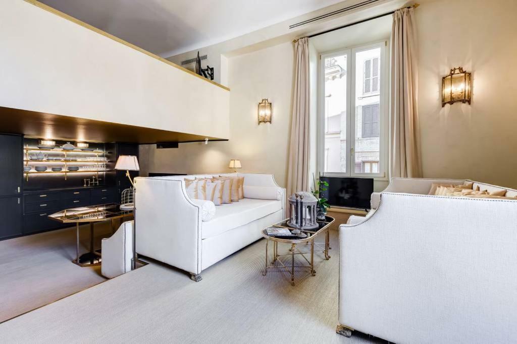 Luxurious Loft Facing The Pantheon Holiday home