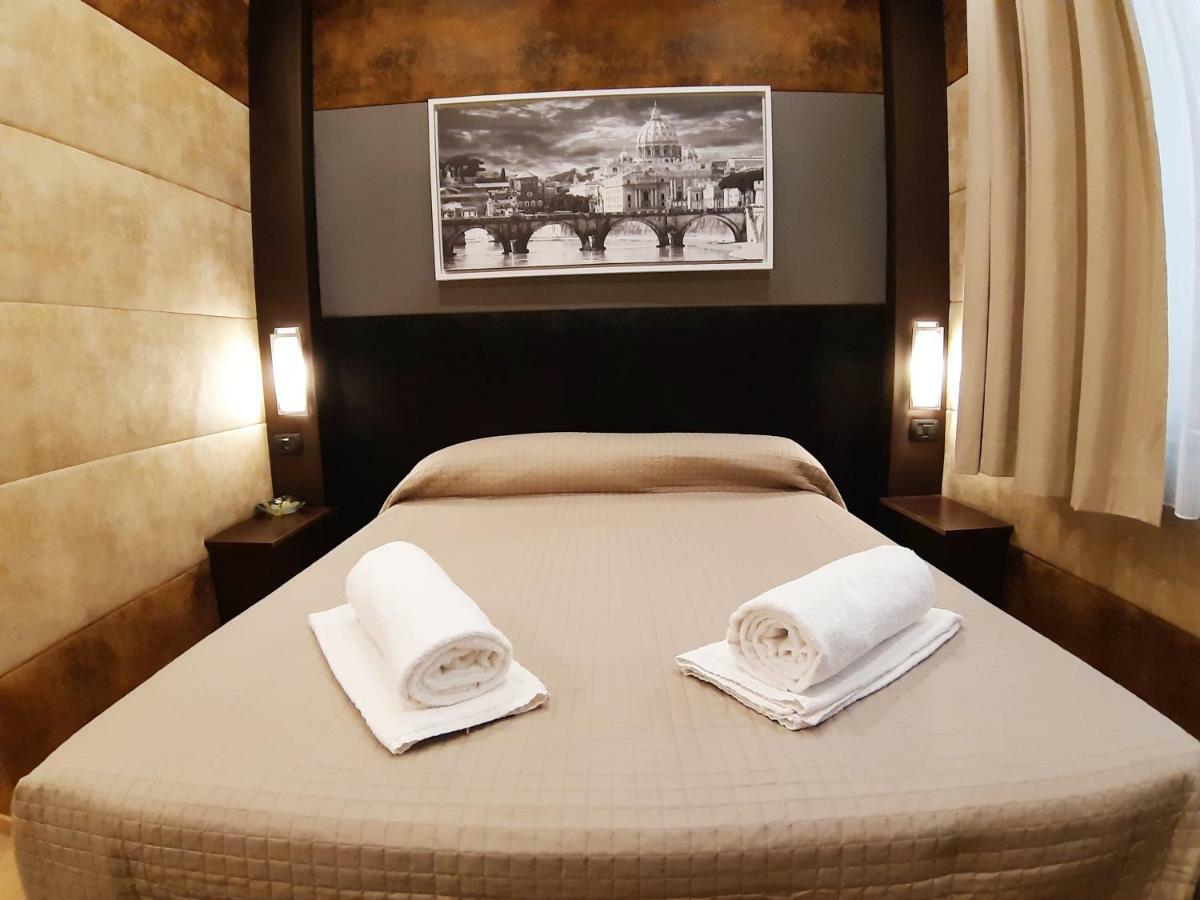 Gialli Vatican Rome