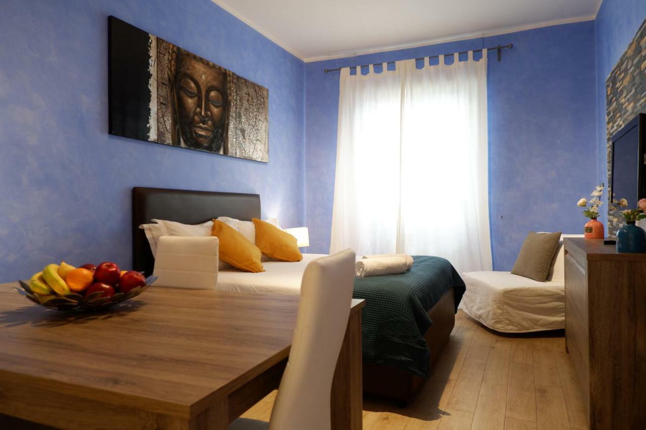 The Blue Strawberry House In San Giovanni Appartamento *
