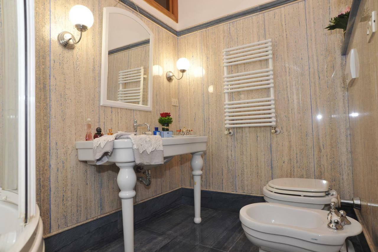 Domus Pellegrino 166 Guest house Rome