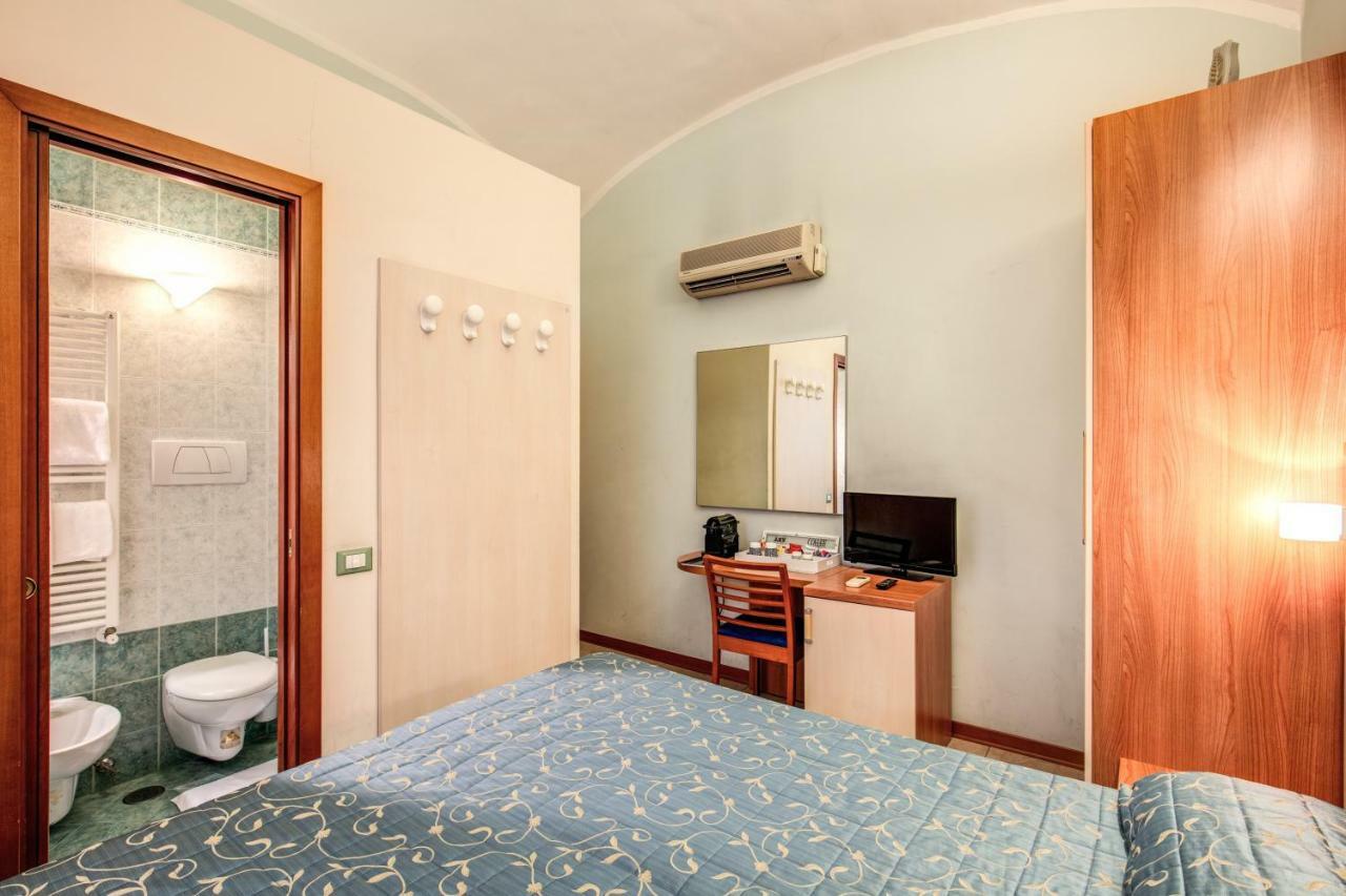 Casa Carra Guest house Rome