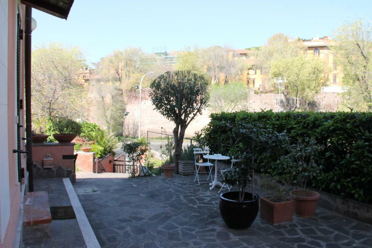 Apartment Piramide Gold Rome
