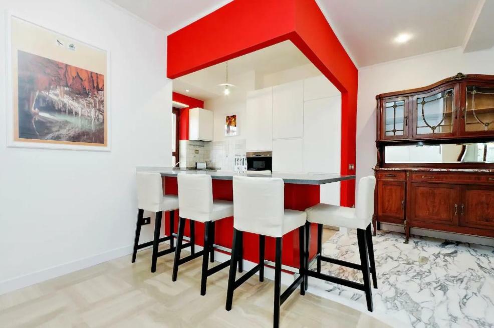 Rainbow Eur Apartment