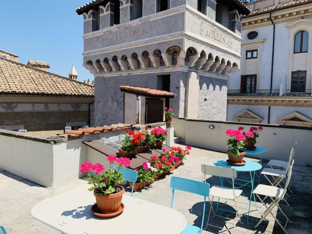 Lookout Millina Tower In Navona Holiday home Rome