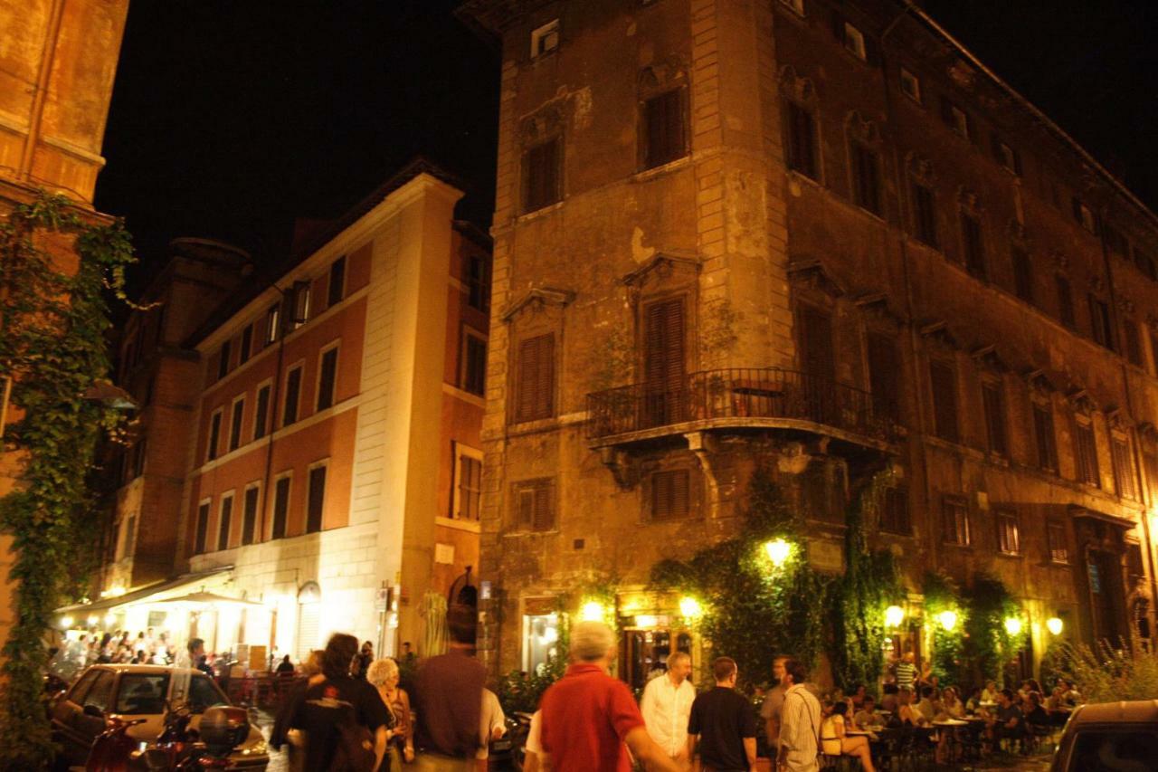 Della Pace, Classy & Charming - Renovated Rome