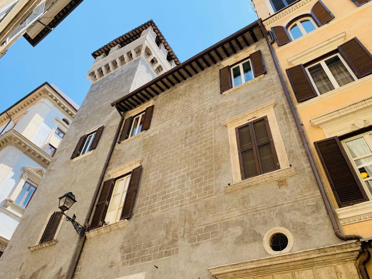 Lookout Millina Tower In Navona * Rome