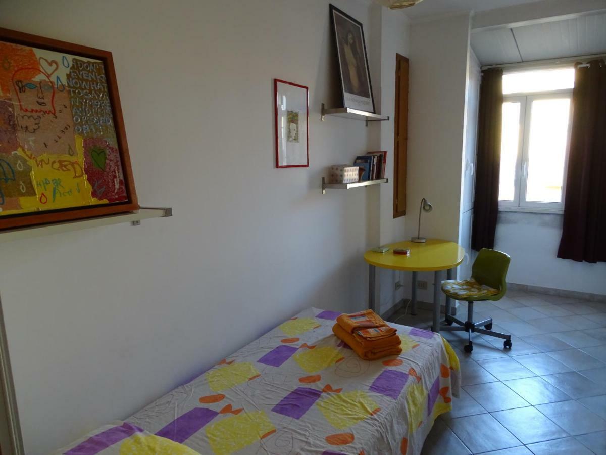 Casa Valeria Metro B1