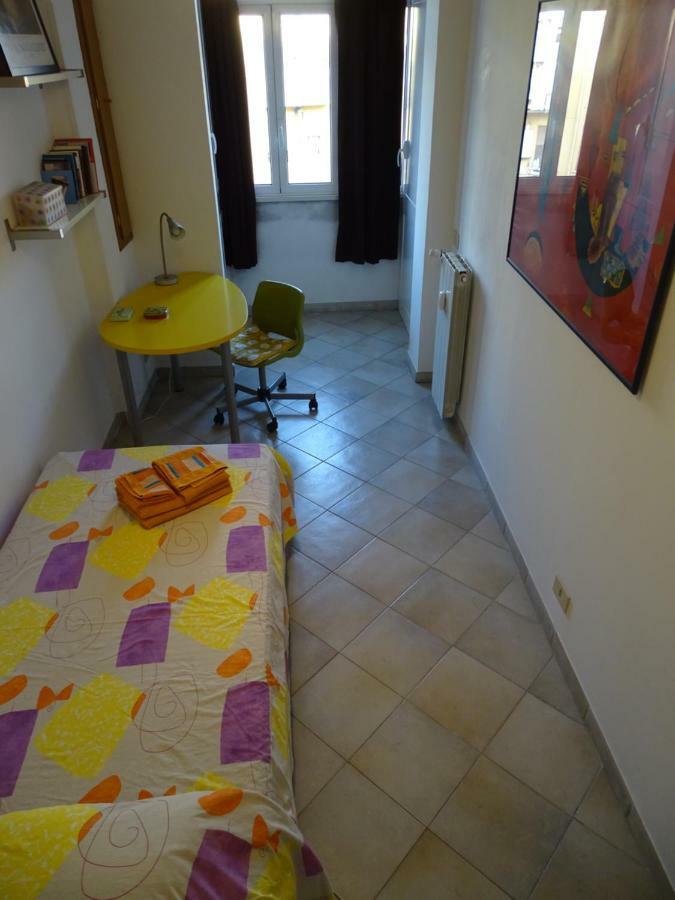 Casa Valeria Metro B1 Apartment *