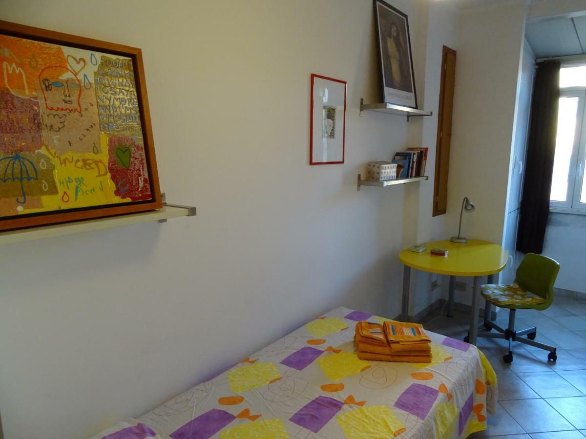 Casa Valeria Metro B1 Apartment *