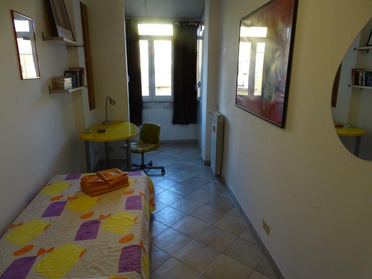 Casa Valeria Metro B1