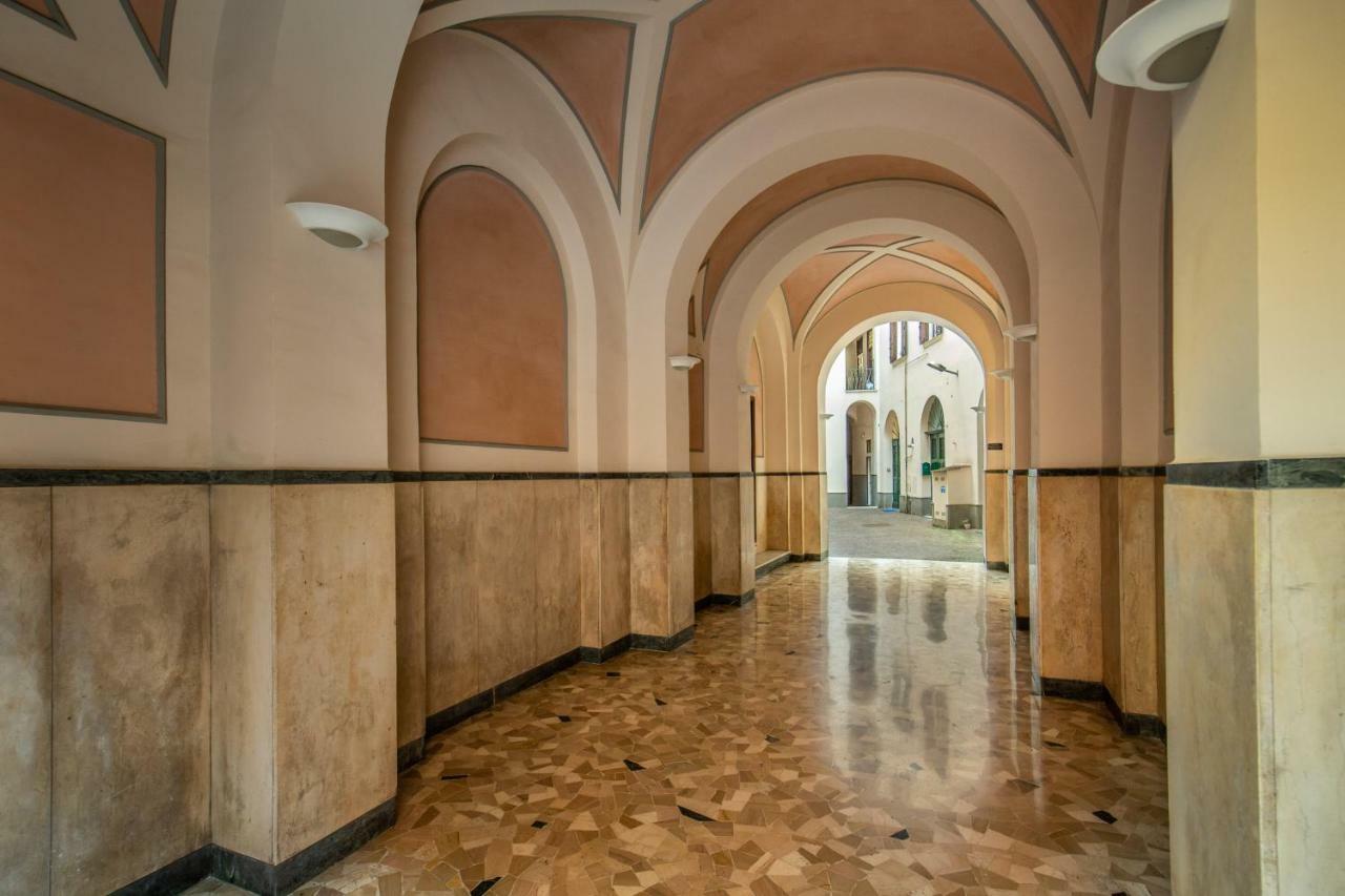 Vatican Royal * Rome