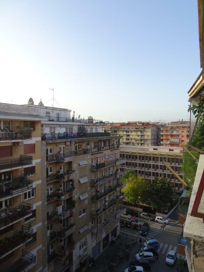Casa Valeria Metro B1 *