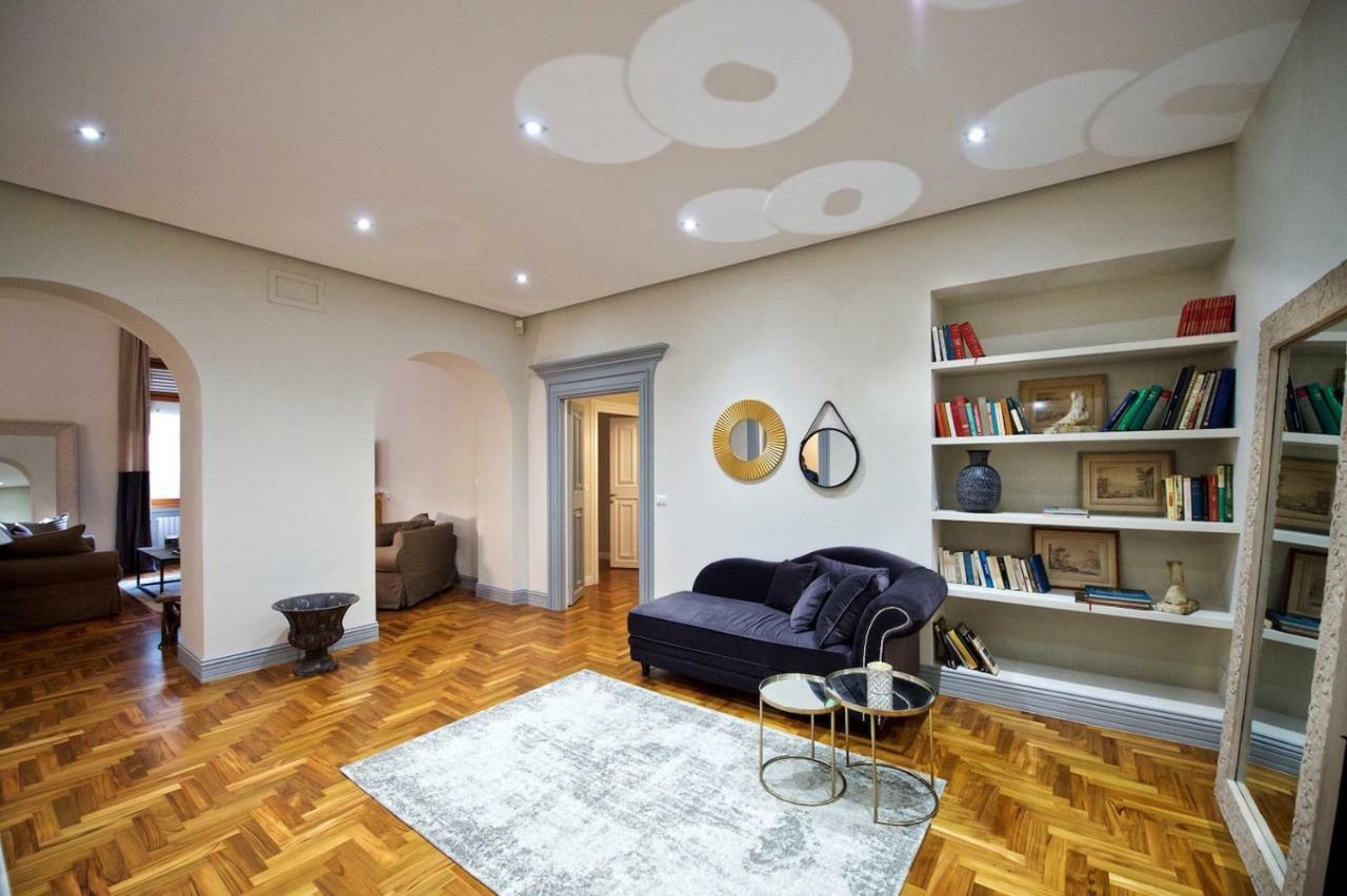 Carducci Luxury Apartment *