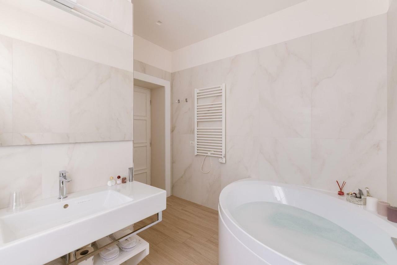Rhea Silvia Luxury Navona Guest house