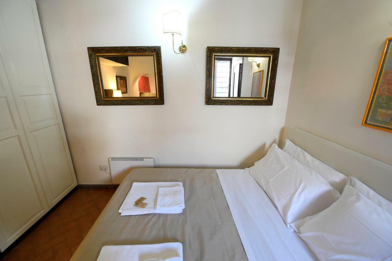 - Campo De' Fiori Apartment Rome