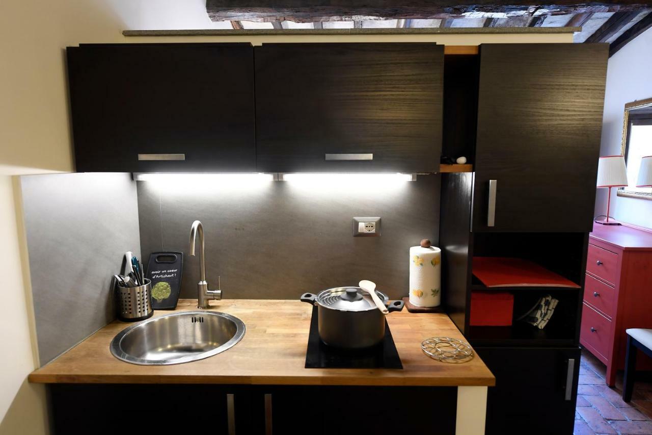 - Campo De' Fiori Apartment *