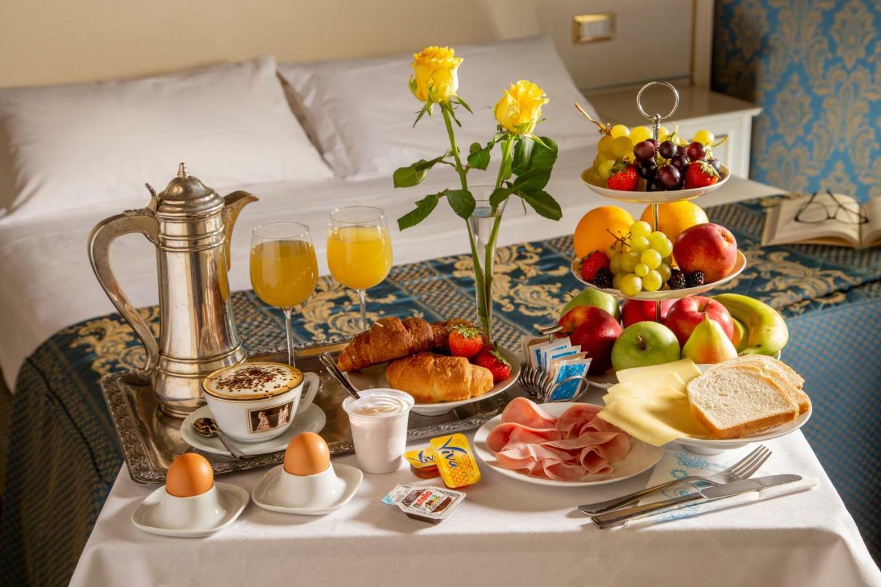 Residenza Canova Tadolini - Guest house Rome