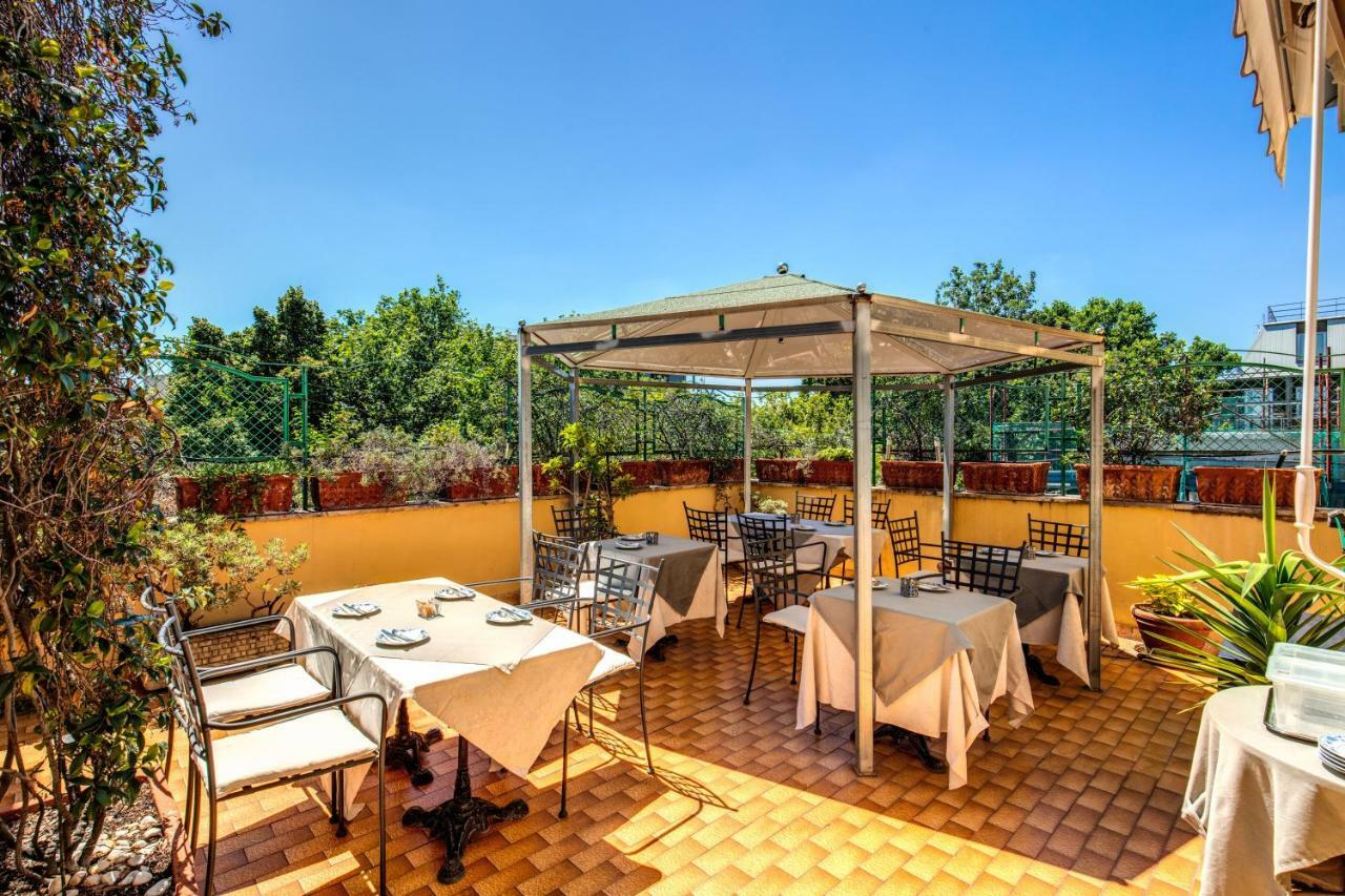 Comfort Astoria Palace Bed & Breakfast 3*
