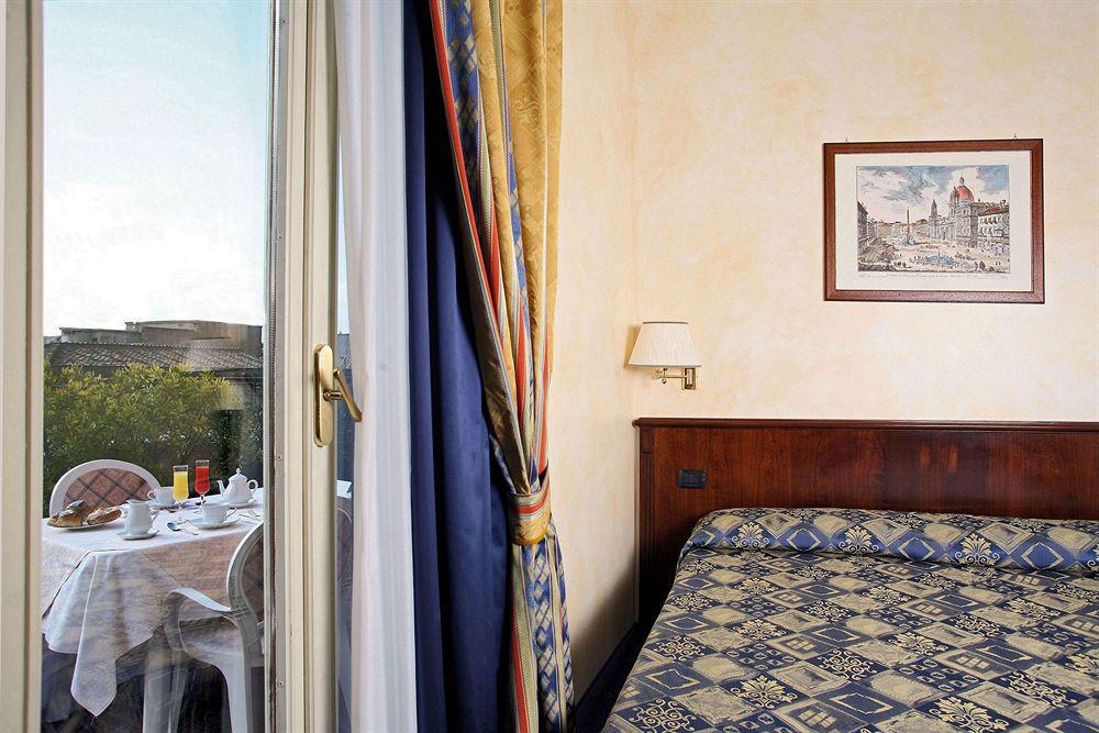 Domus Romana 4* Rome