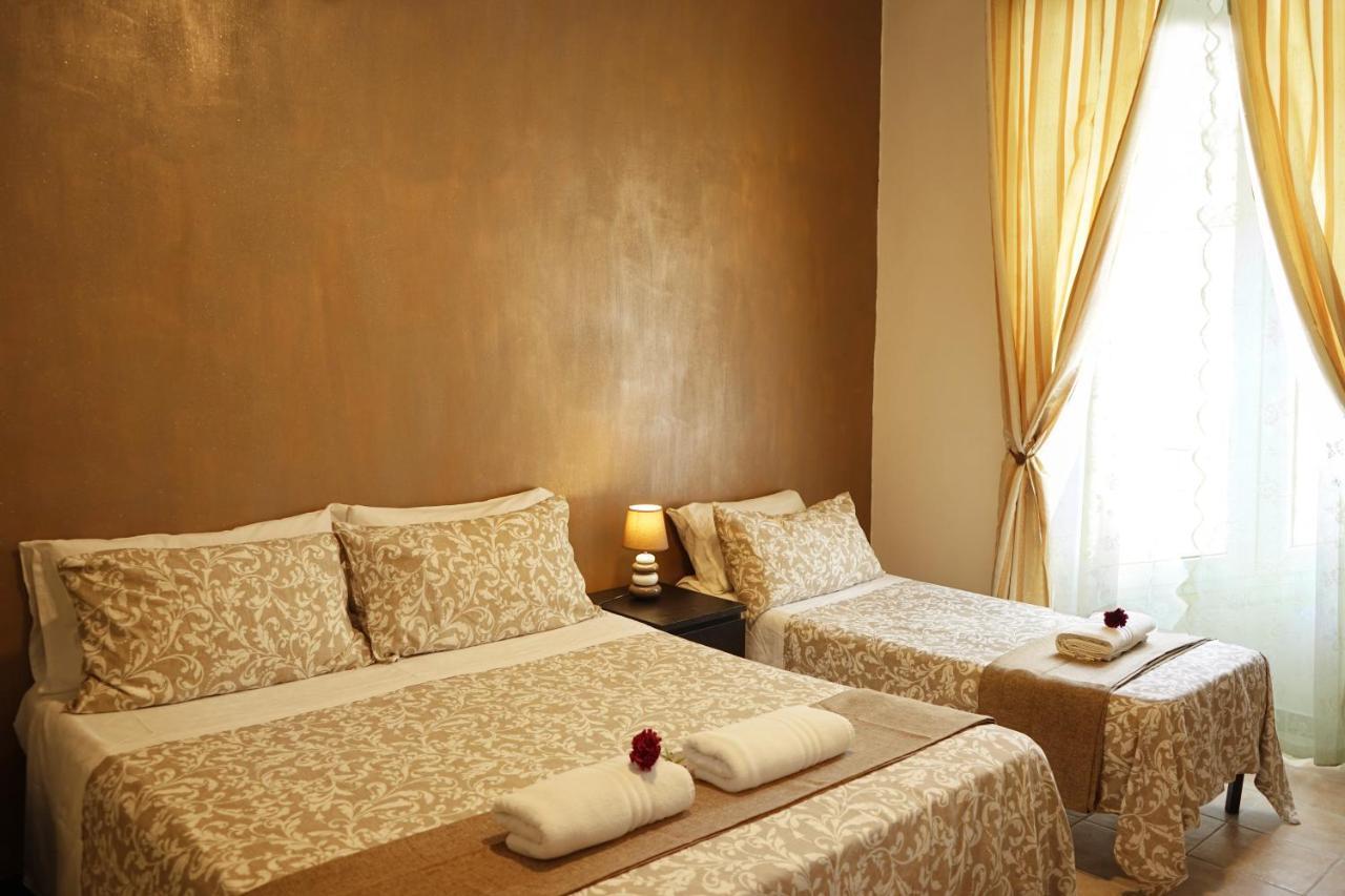 Hosting Flats Rome